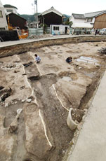 �����@�ɂȂ��铹�H�Ձi�P�S���A���s�{�F���s�Łj